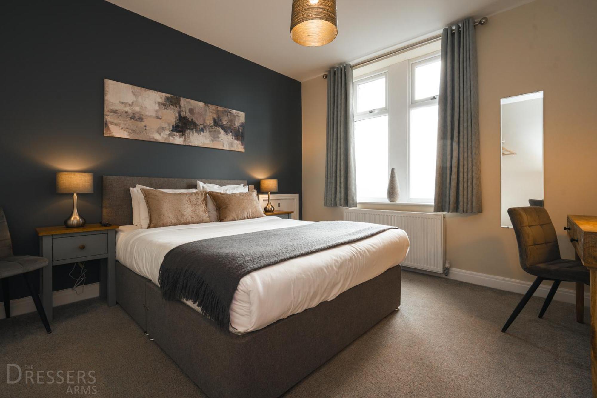 Rooms At The Dressers Arms Чорли Екстериор снимка